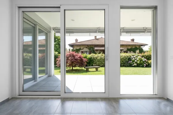 Остекление балконов, террас и веранд в Томске